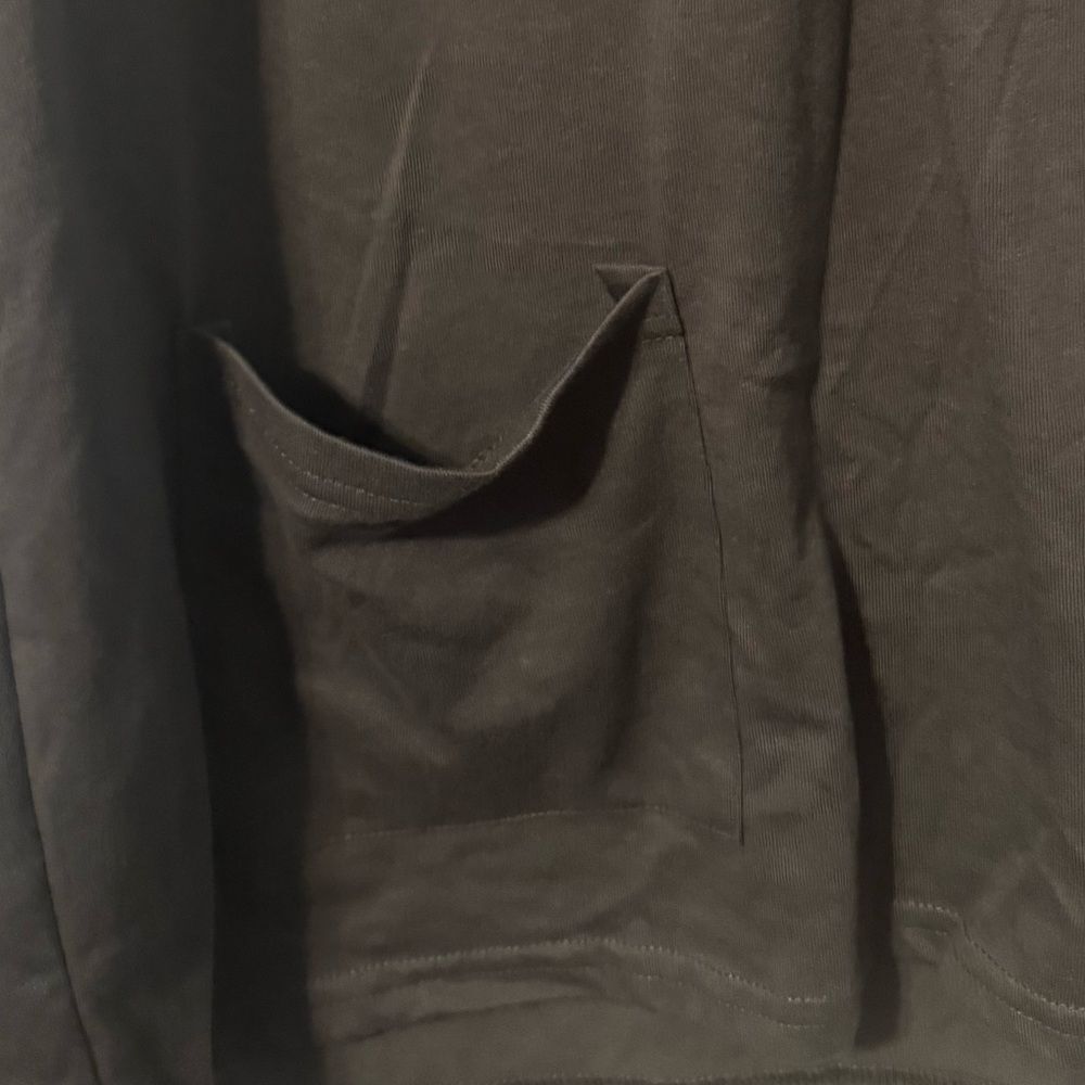 Color Block Long Tunic Tee with Pockets! Comfy Casual Versatile. XL - Picture 7 of 10